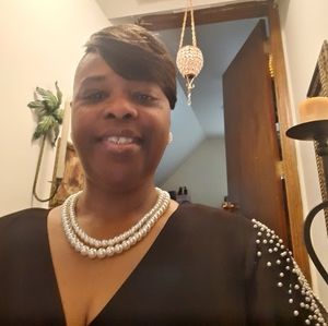 Meet your Posher, Diane